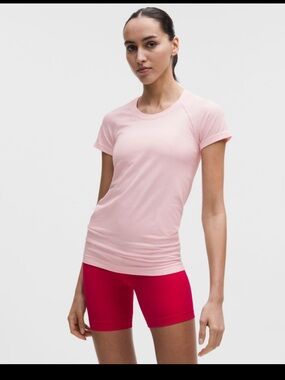 Lululemon Light Pink swiftly Short Sleeve tee